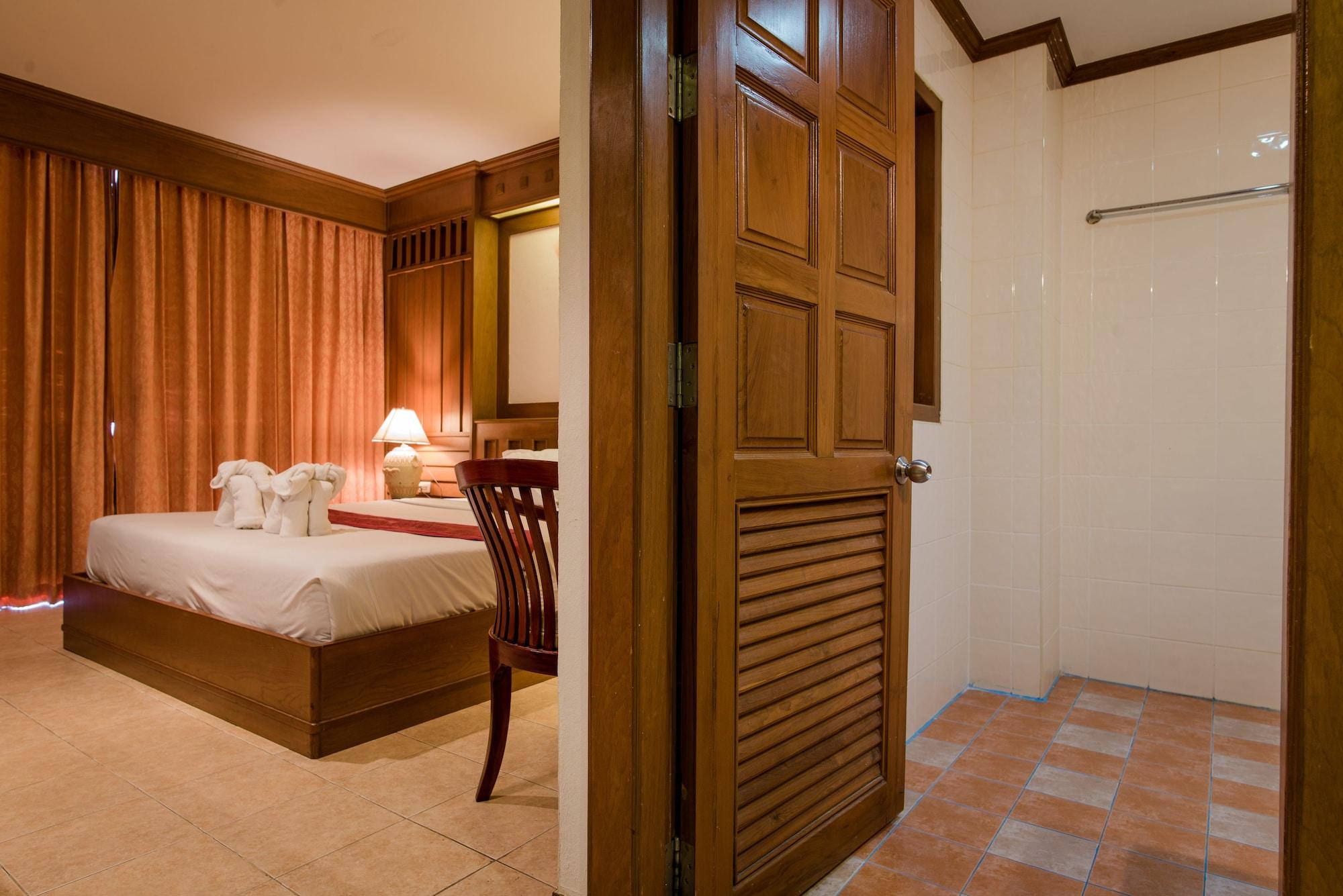 Cello Hotel Patong Extérieur photo